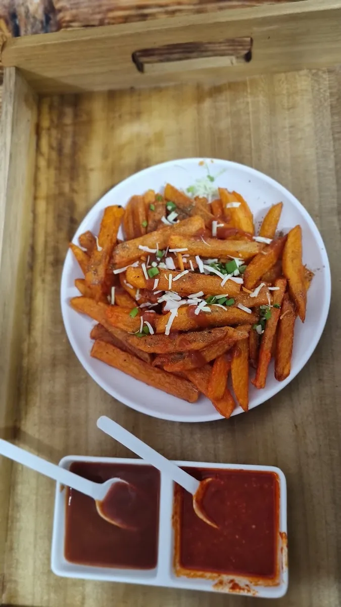 Palmdale's Eatery - photo 2