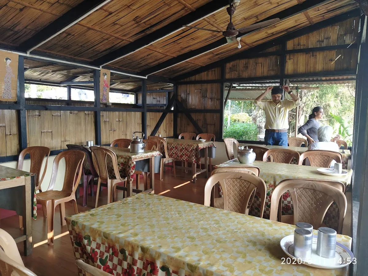 Dapbiang Restaurant - Mawlynnong