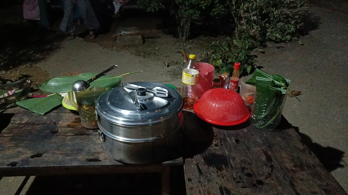 Khamti Street Food - Mawlynnong