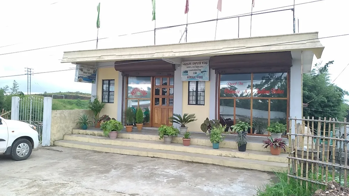 Lovella Restaurant - photo 3