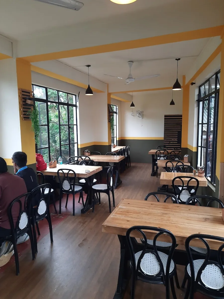 West Corner Restaurant - Mawlynnong