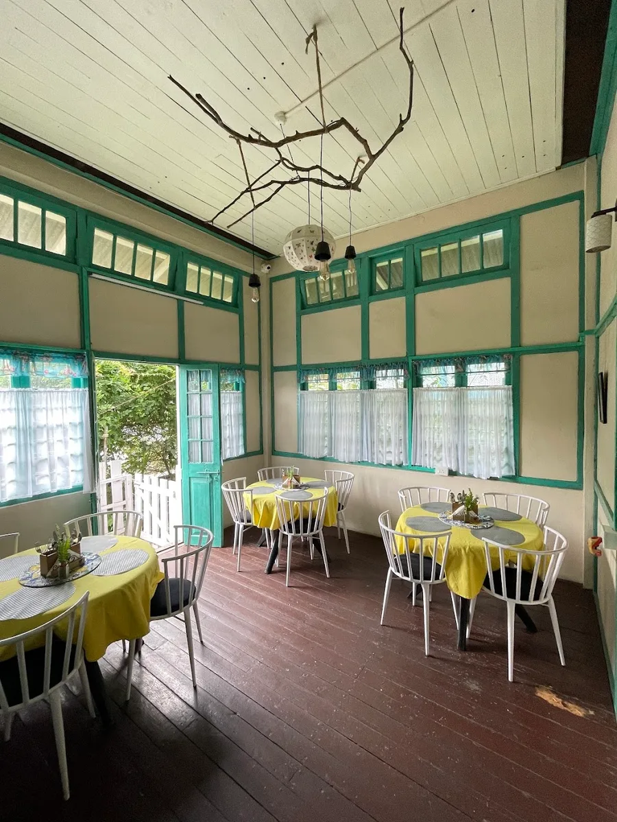 Secret Story Boutique Cafe - Nongriat