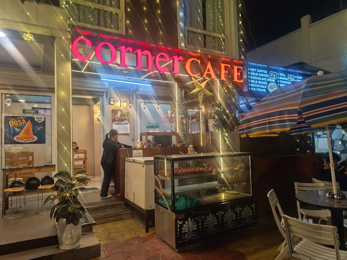 Corner cafe - photo 3