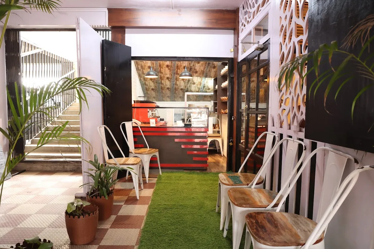 The Hut Restaurant - Shillong - Shillong