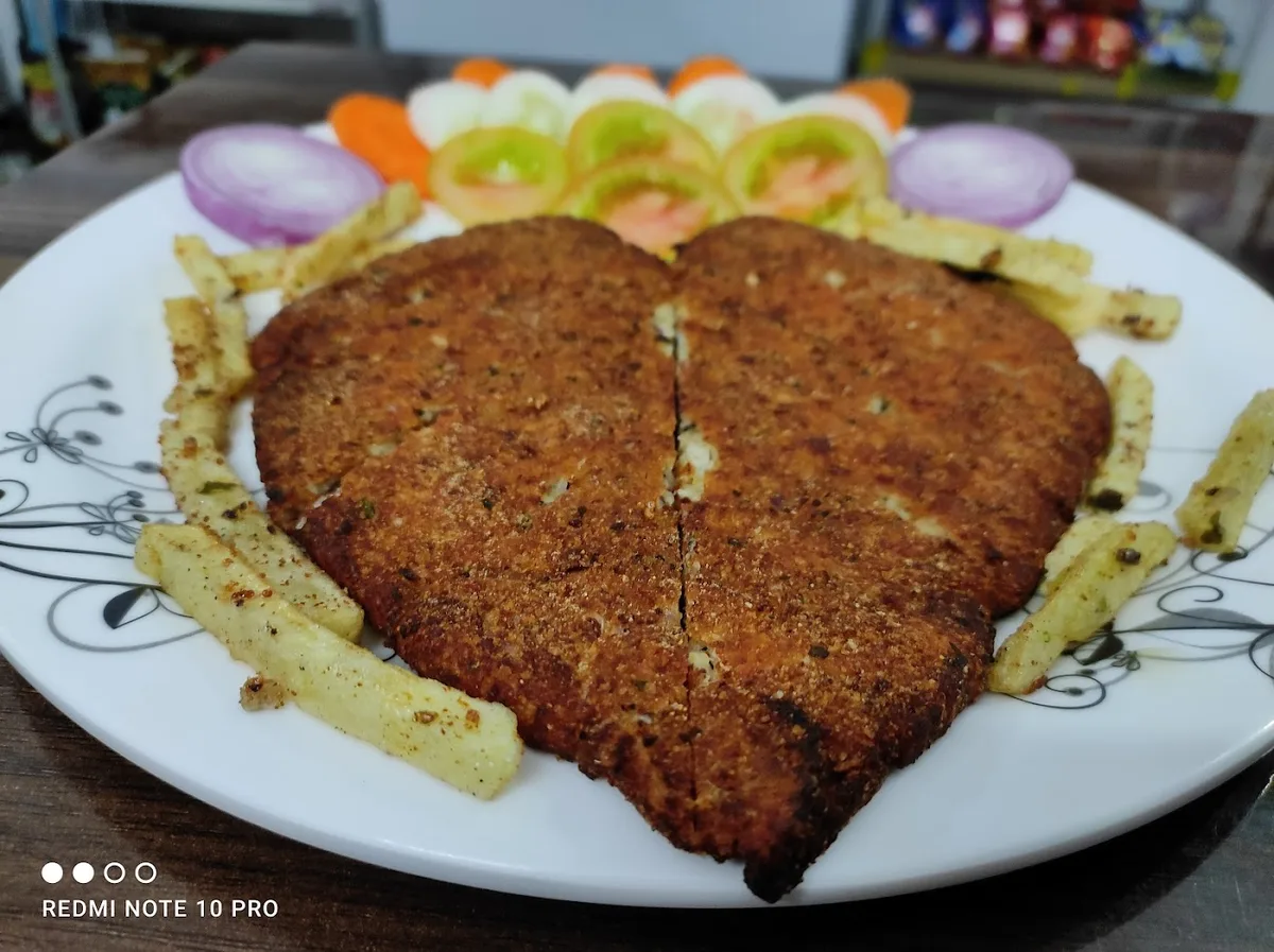 Waldi's Cafe - photo 2
