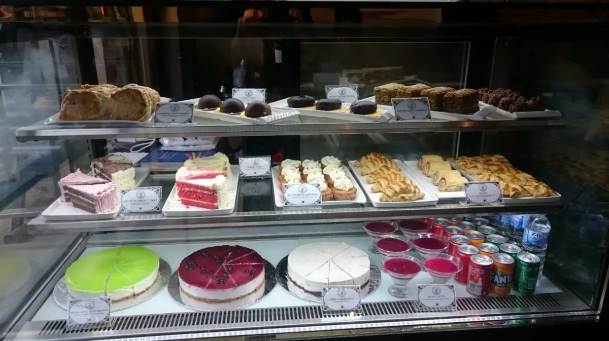 The Emerald Café - photo 3
