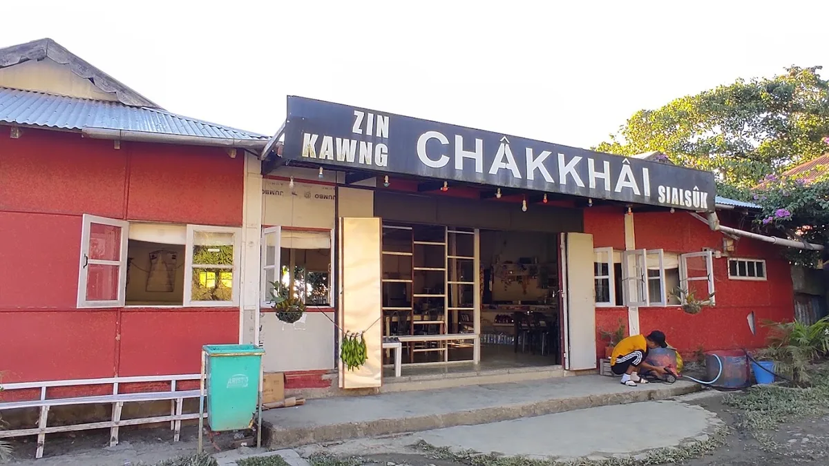 Chakkhai restaurant, Sialsuk - Champhai