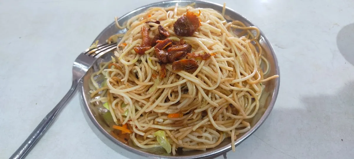 Chakkhai restaurant, Sialsuk - photo 2