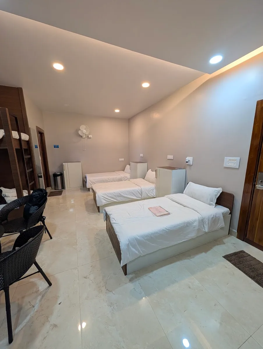 Jade Hotel and Restaurant - photo 2