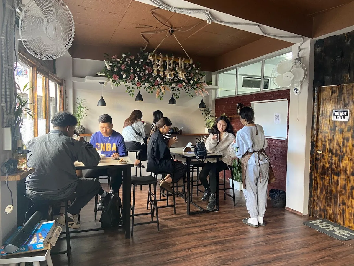 Lala's Bistro - Lunglei