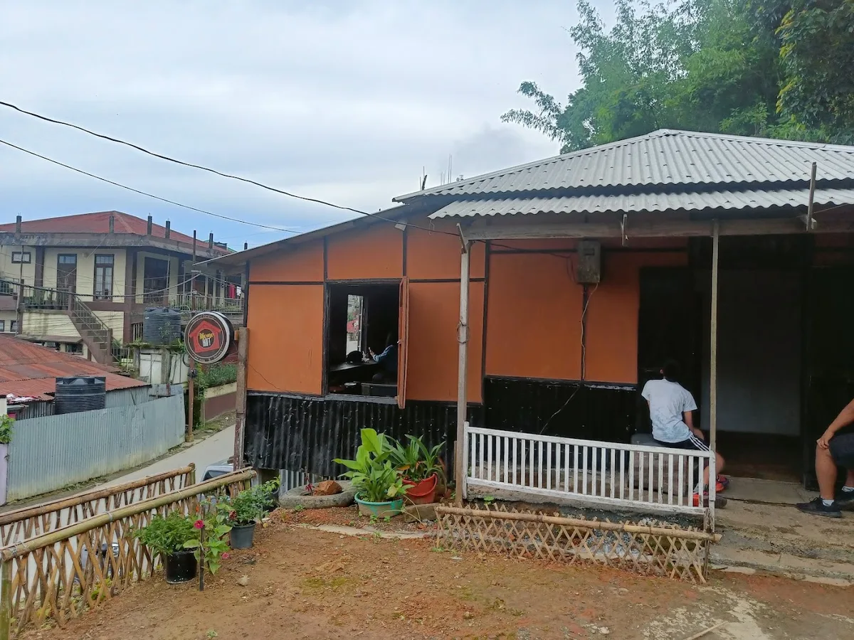 Momo Hut - photo 3