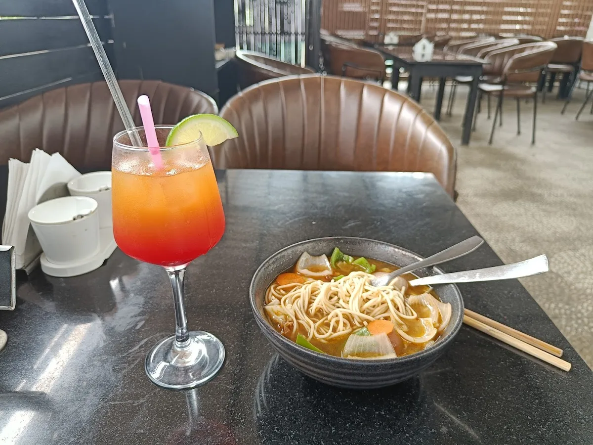 Chopstyx Restaurant - photo 2