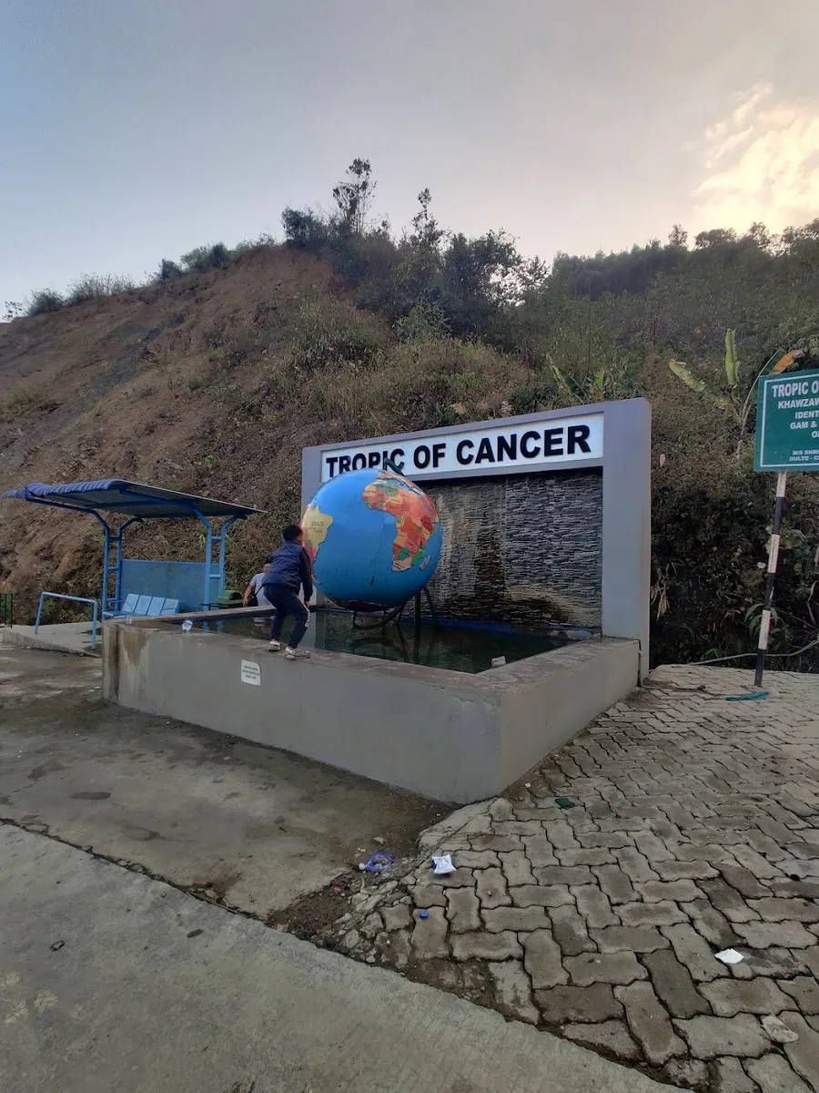 SAHIM HOTEL - Serchhip