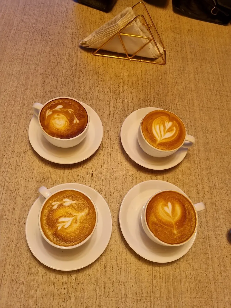 Honeybun Cafe - photo 2