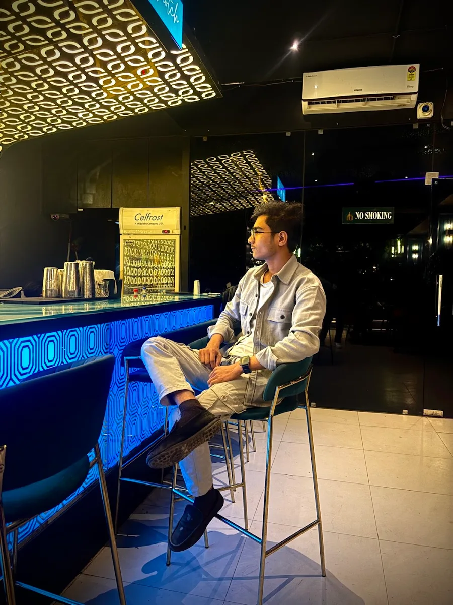 Top Notch Restro - photo 3