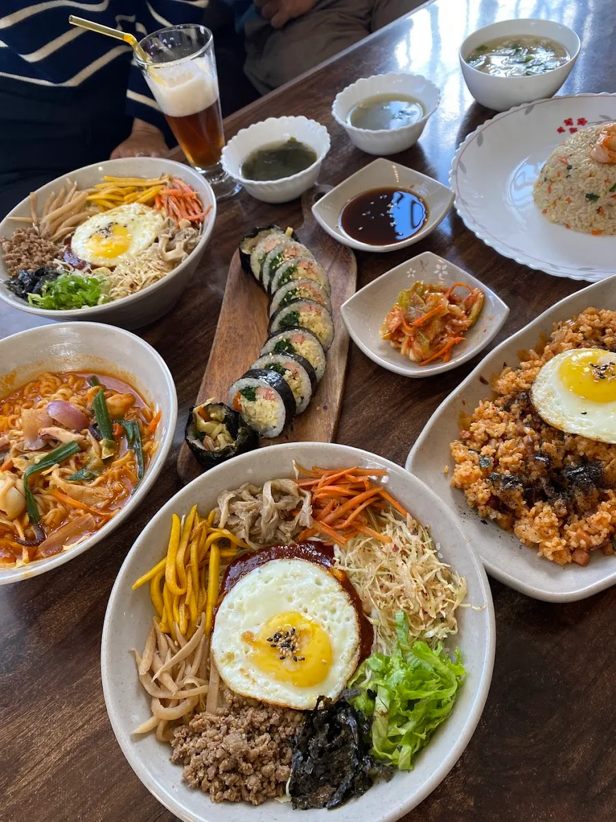 Korean Uncles Cafe - photo 2