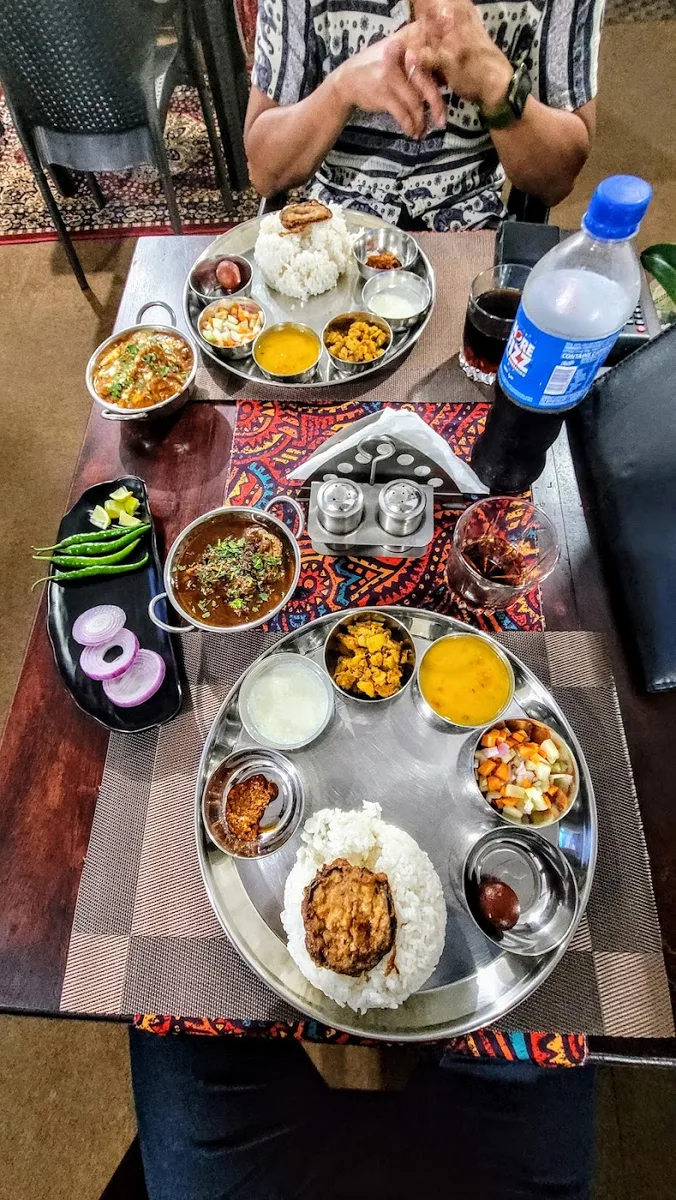 Aroma - Indian Thali - photo 2
