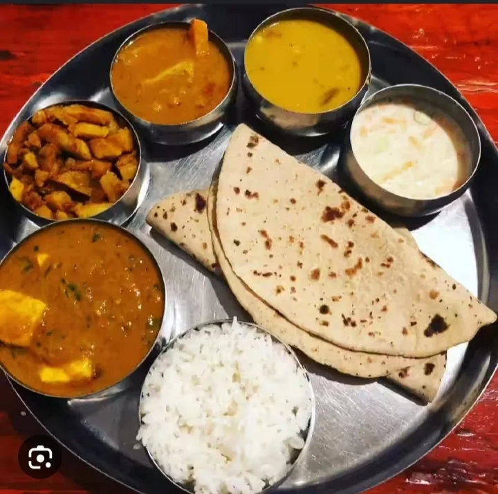 Food Junction - photo 2