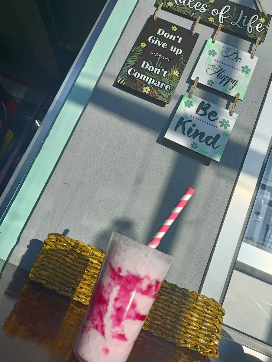 THE PLAY CAFE - photo 3