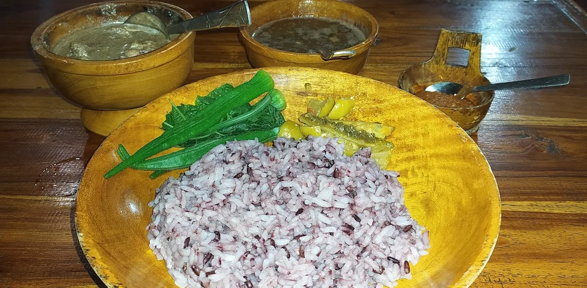Ethnic Table Restaurant - photo 2