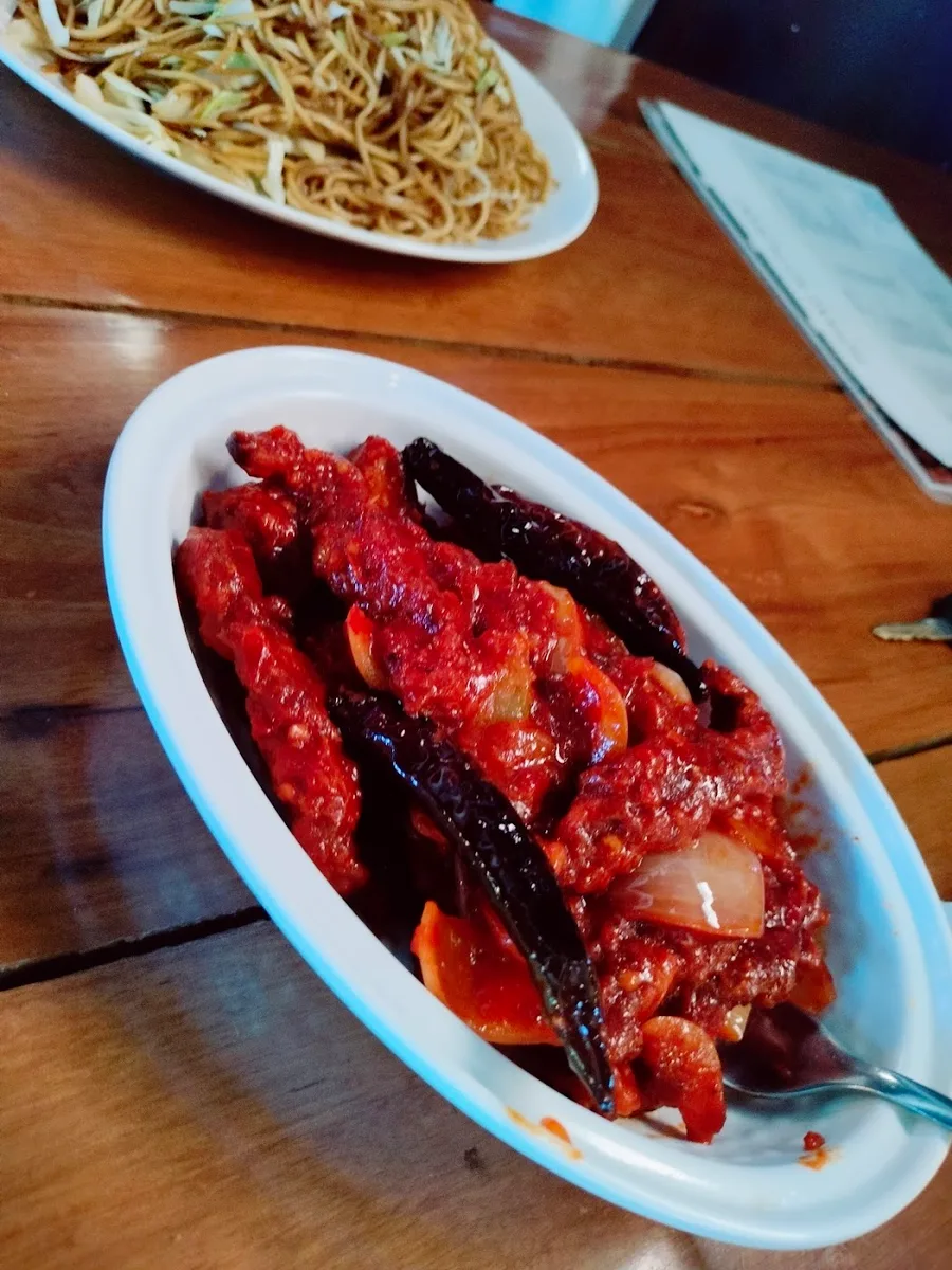 Hoyang Restaurant cum Coffee House - photo 2