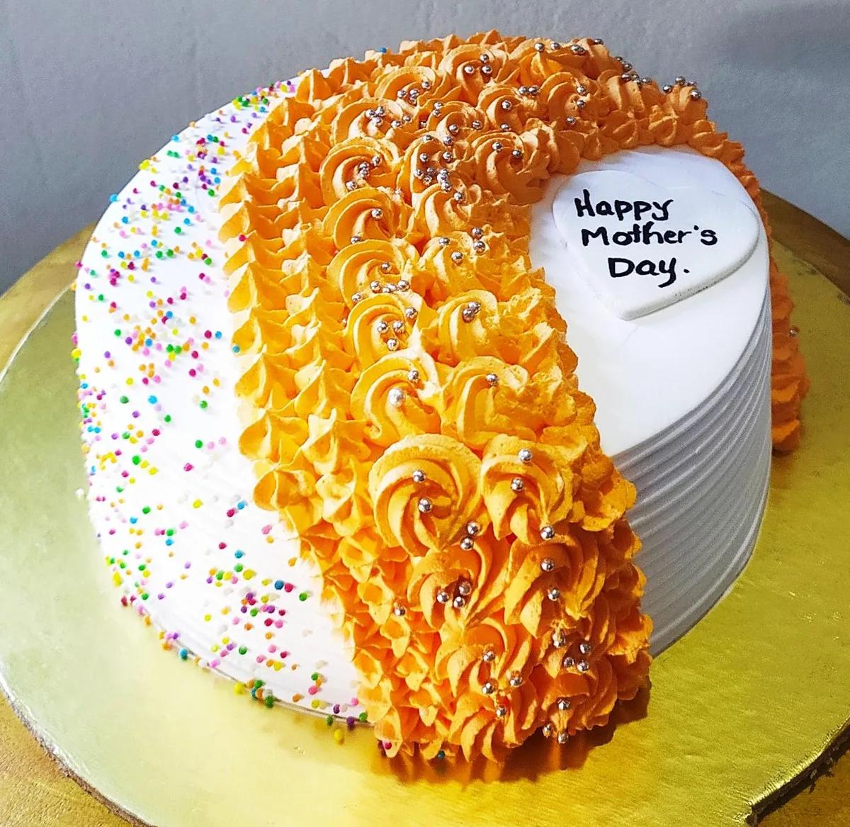 QUEEN CAKES MON - Mon