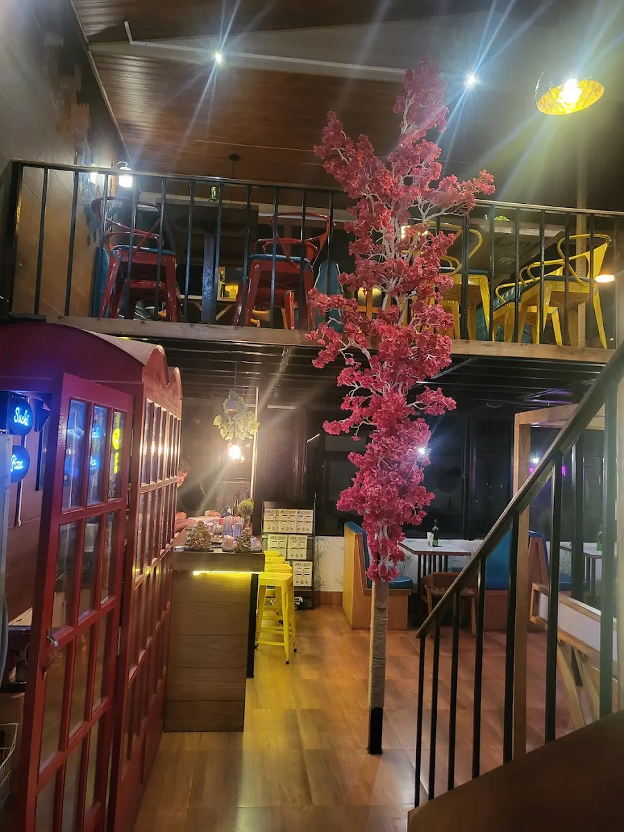 Sass & Guff - Gangtok