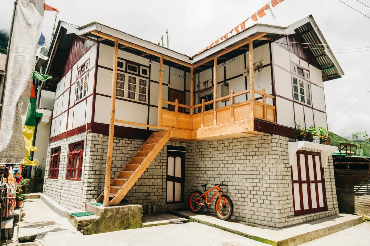 Lhakhim Homestay - House on the pass - Lachen