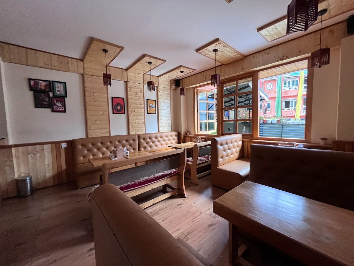 Tso Lhamo restaurant and bar - photo 3