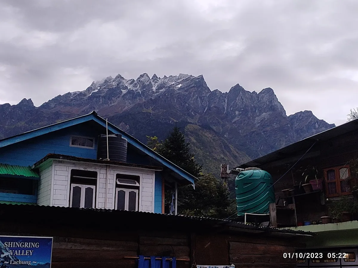 Lachung Viewpoint - photo 2
