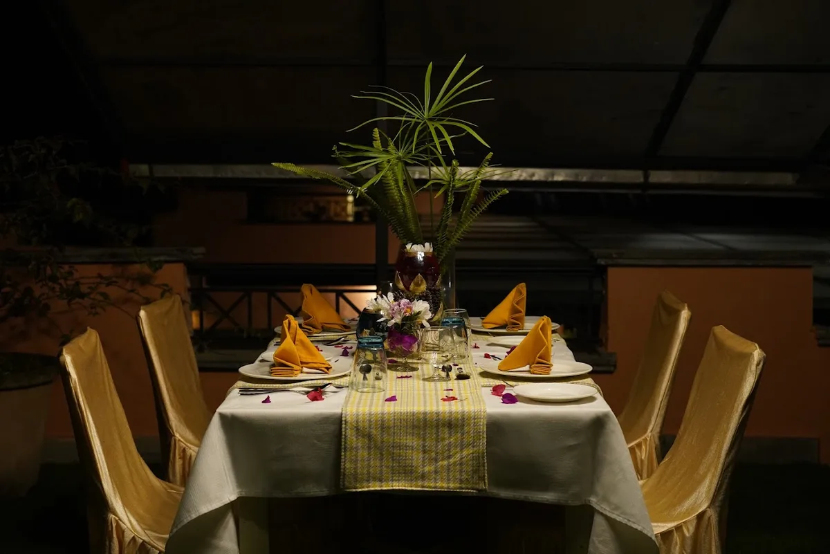 Byankang Restaurant at Club Mahindra Resort Chumbi Retreat - photo 3