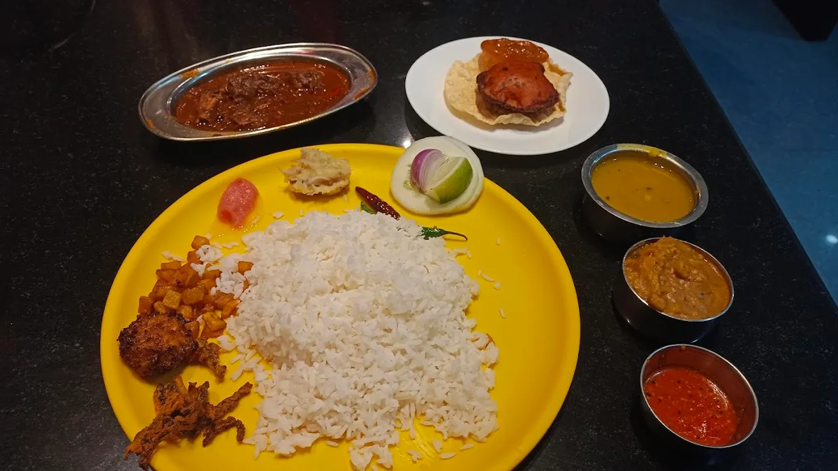 Sanskaar Restoraa And Foods - photo 2