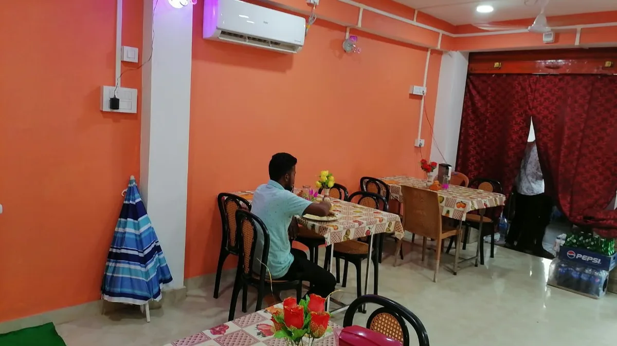 Basundhara Hotel & Restaurant (sonamura) - Neermahal