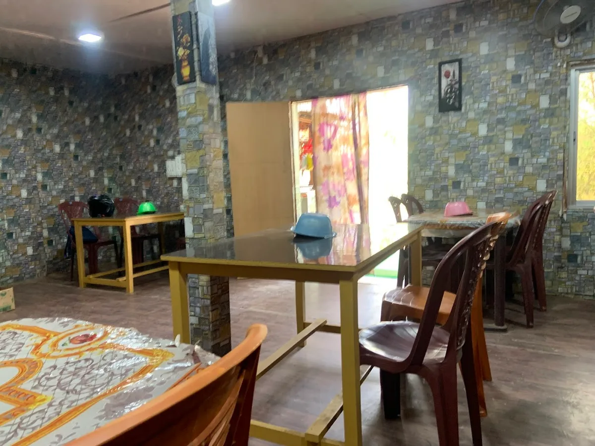 Lenglama Hotel - Neermahal
