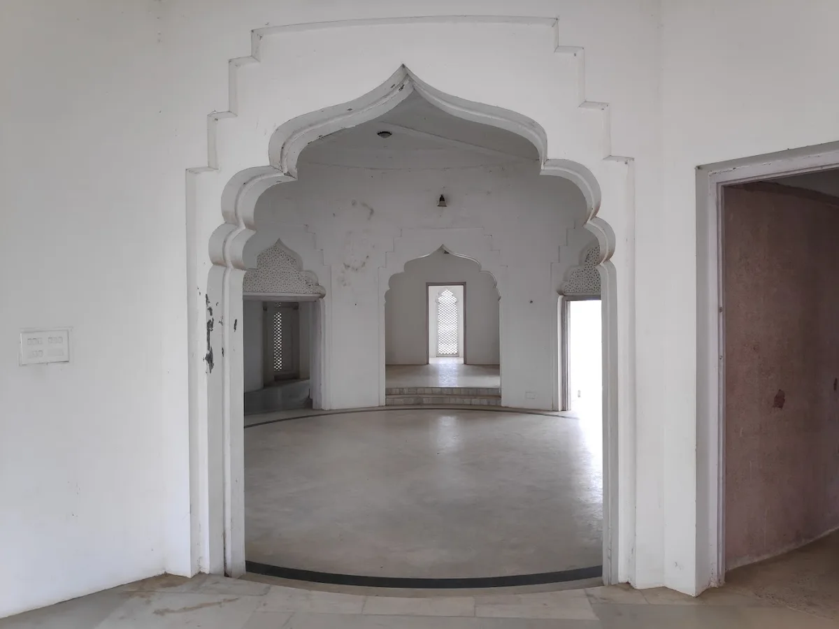 Neermahal (Twijilikma Nuyung) - photo 3
