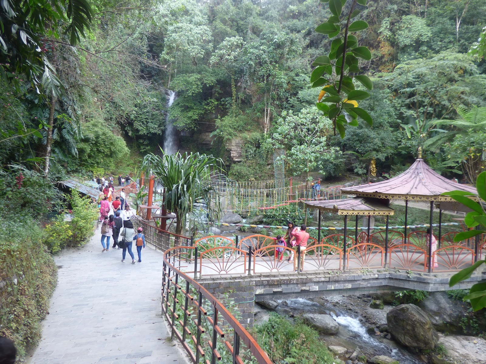 Ban Jhakri Falls Park photo 3