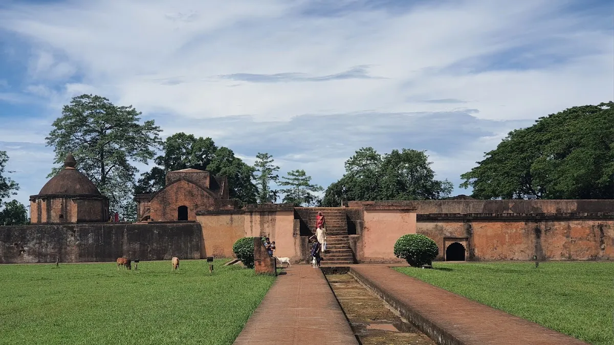 Talatal Ghar - photo 3