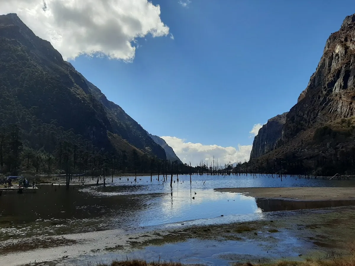 Madhuri Lake - photo 2