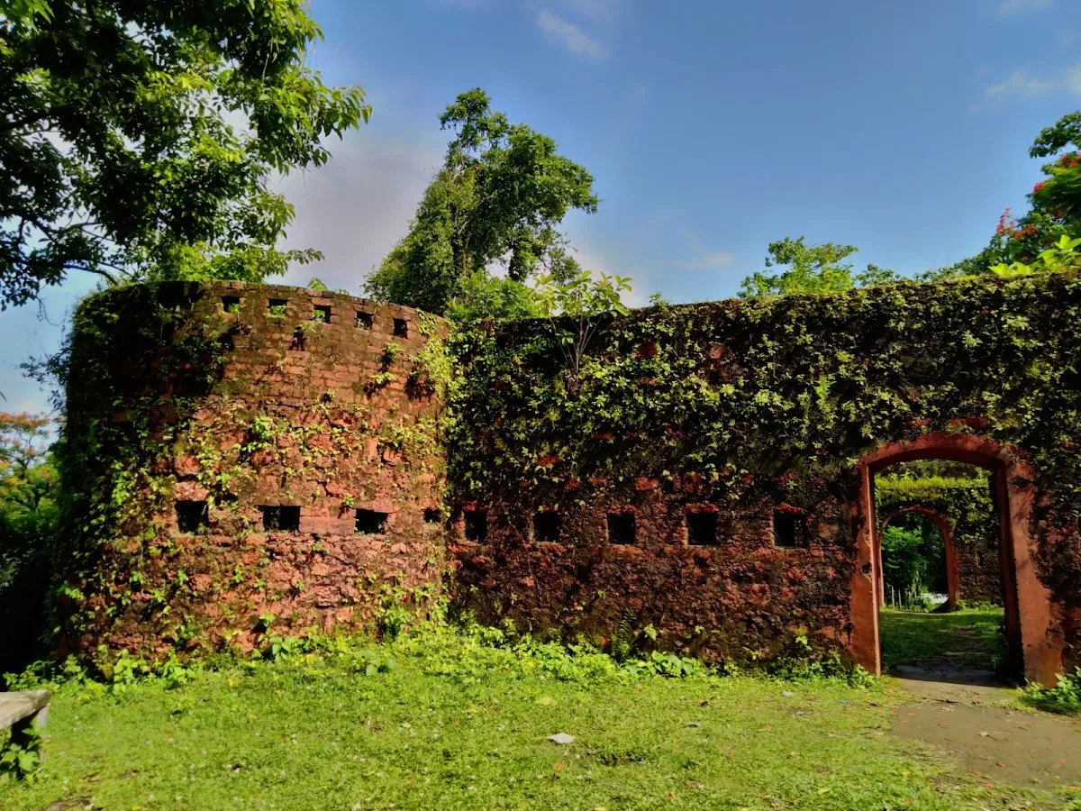 Badarpur Fort - photo 2